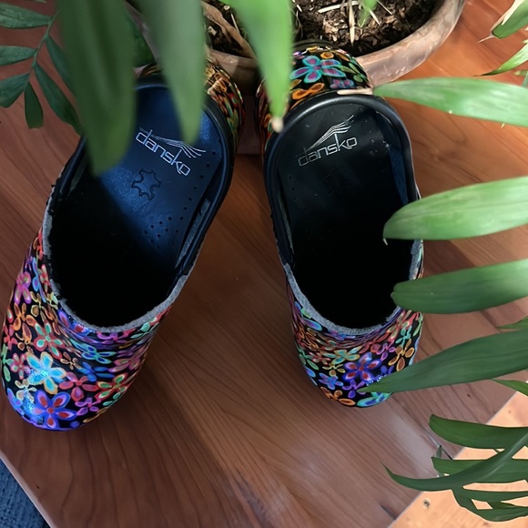 Dansko size 37 shoes - Picture 6 of 12